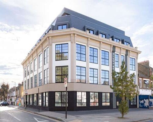 Strong Move West Ham