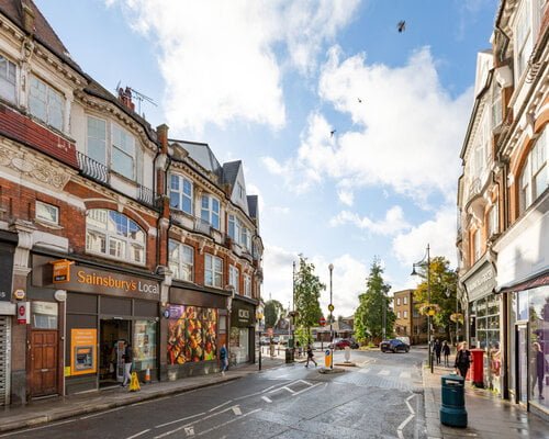 Strong Move Woodford Green